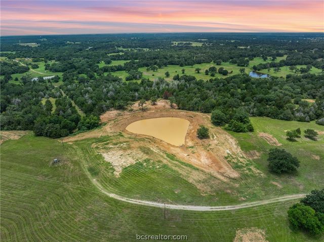 3320 County Road 430, Dime Box, TX 77853