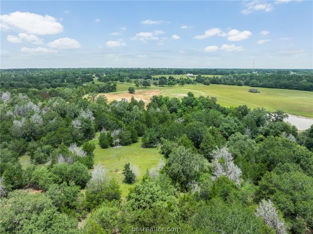 3320 County Road 430, Dime Box, TX 77853