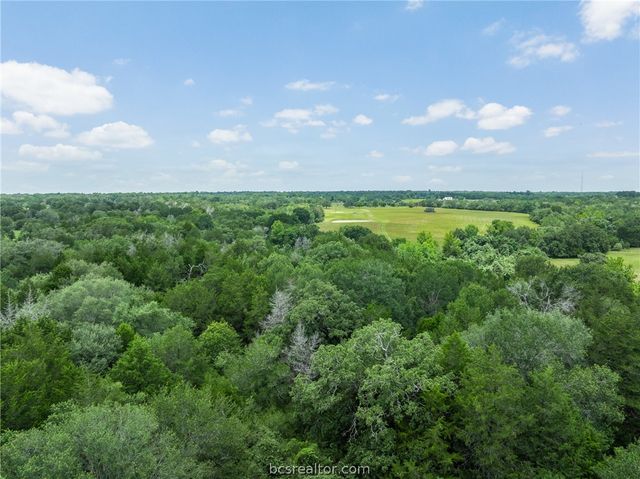 3320 County Road 430, Dime Box, TX 77853