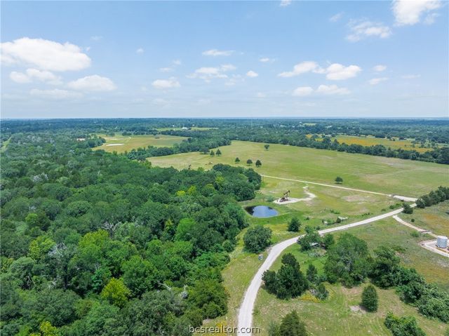3320 County Road 430, Dime Box, TX 77853