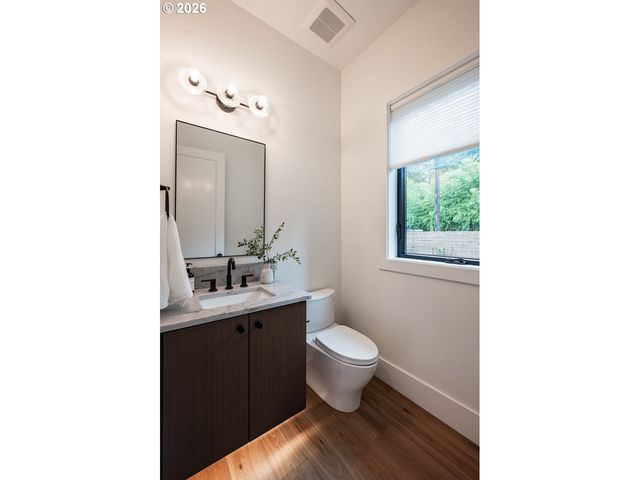 4487 WESTBAY Rd, Lake Oswego, OR 97035