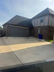 4709 Enclave Place, Norman, OK 73072