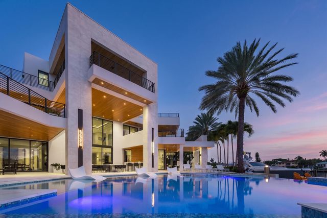 200 Fiesta Way, Fort Lauderdale, FL 33301