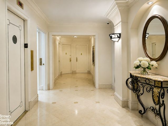425 E 51st St Apt 2D, New York City, NY 10022