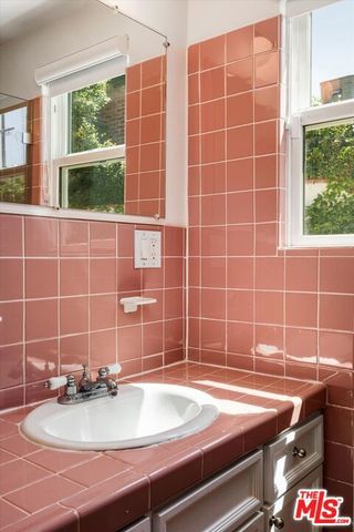 627 26th Street, Santa Monica, CA 90402