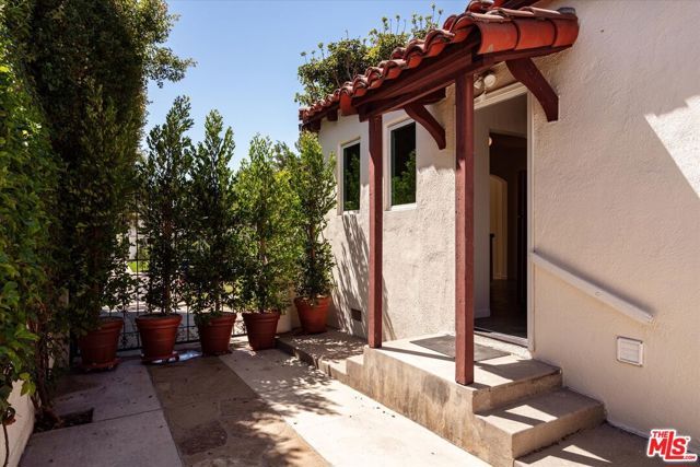 627 26th Street, Santa Monica, CA 90402