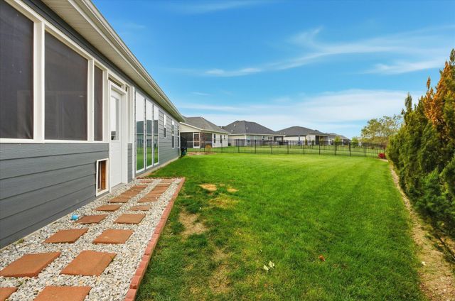 5005 LONGBOW DR, Columbia, MO 65201