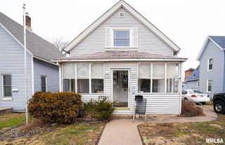 2735 5 1/2 Avenue, Rock Island, IL 61201