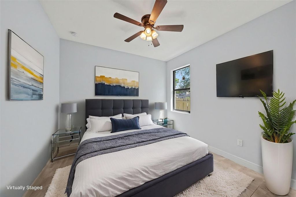 Image 12 of property listing at 7110 N TALIAFERRO AVENUE, Tampa, FL 33604