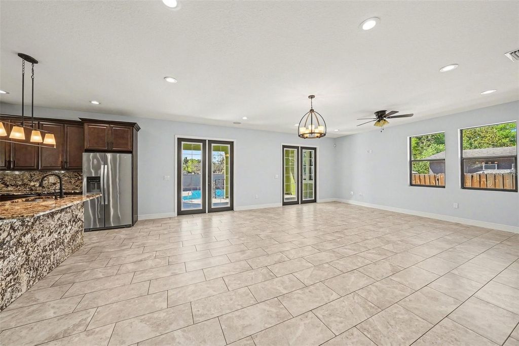 Image 4 of property listing at 7110 N TALIAFERRO AVENUE, Tampa, FL 33604