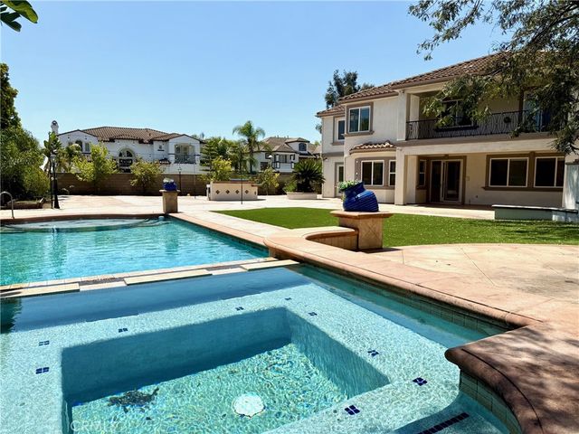 18665 Seabiscuit, Yorba Linda, CA 92886