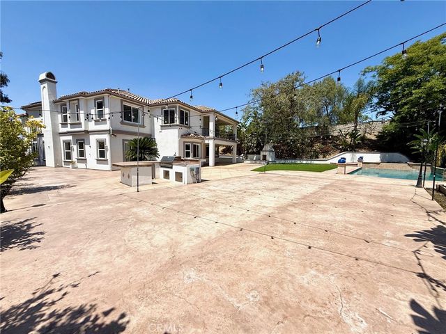 18665 Seabiscuit, Yorba Linda, CA 92886