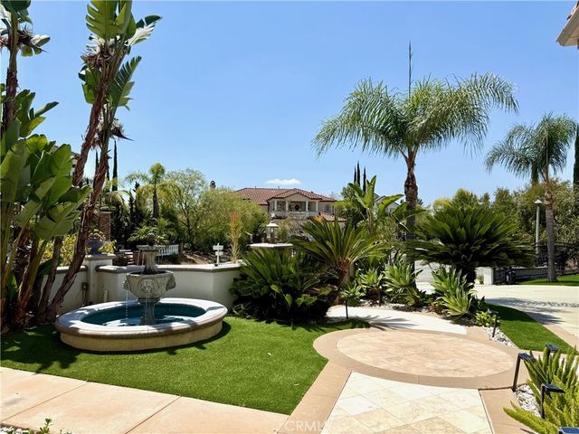 18665 Seabiscuit, Yorba Linda, CA 92886