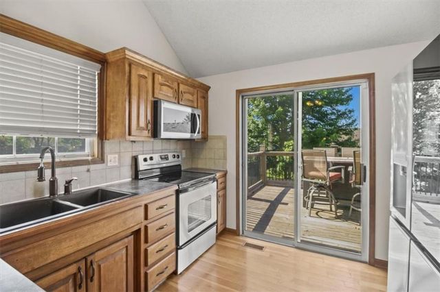 2103 Patti Lane, Greenwood, MO 64034