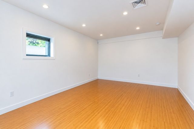 2021 Commonwealth Ave B, Boston, MA 02135