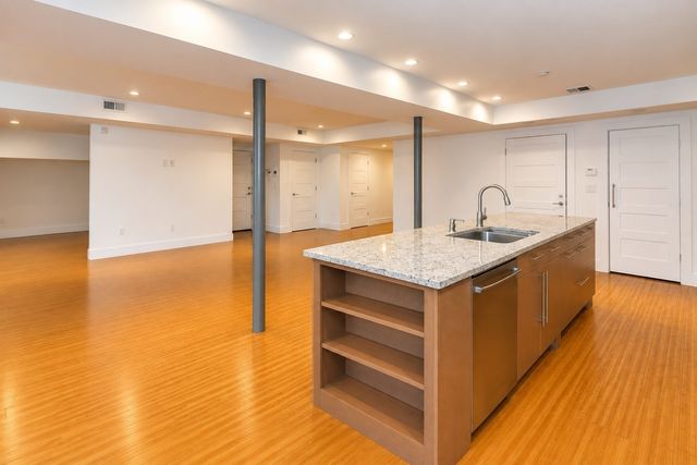 2021 Commonwealth Ave B, Boston, MA 02135