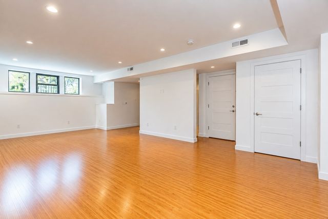 2021 Commonwealth Ave B, Boston, MA 02135