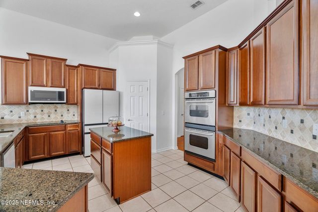 5028 BLACKHAWK Drive, St. Johns, FL 32259