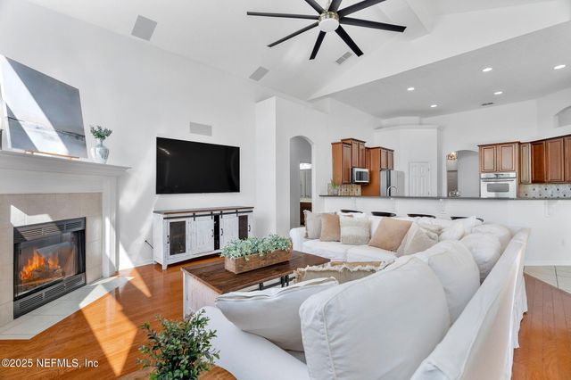 5028 BLACKHAWK Drive, St. Johns, FL 32259