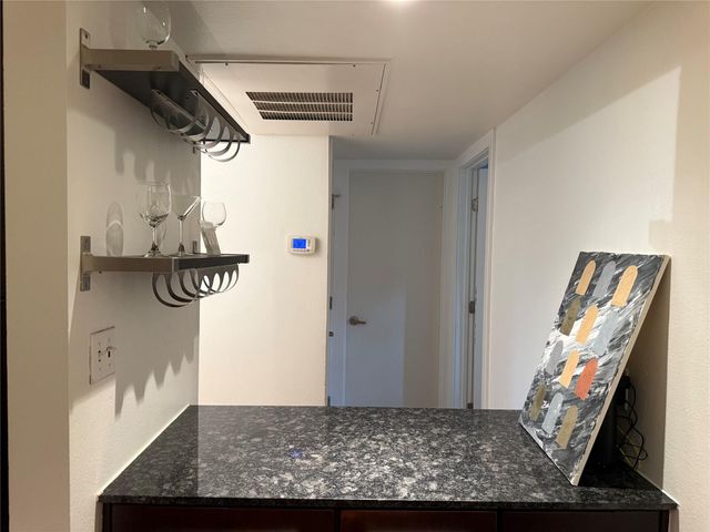 2200 Dickson DR 127, Austin, TX 78704