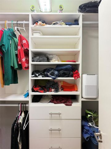 2200 Dickson DR 127, Austin, TX 78704