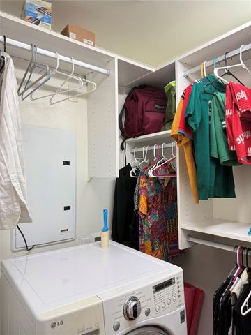 2200 Dickson DR 127, Austin, TX 78704