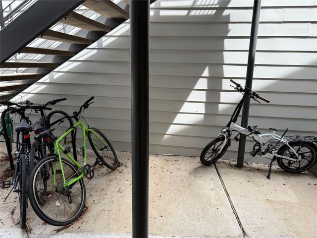 2200 Dickson DR 127, Austin, TX 78704