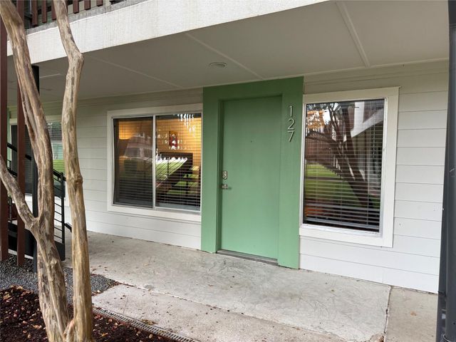 2200 Dickson DR 127, Austin, TX 78704