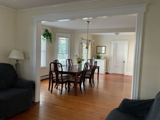 16 Knox St, Worcester, MA 01603