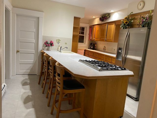 16 Knox St, Worcester, MA 01603