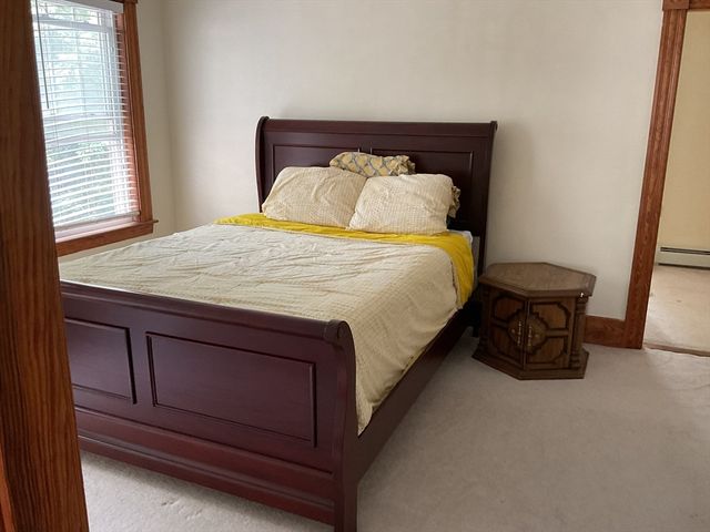 16 Knox St, Worcester, MA 01603
