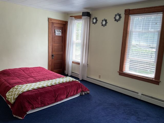 16 Knox St, Worcester, MA 01603