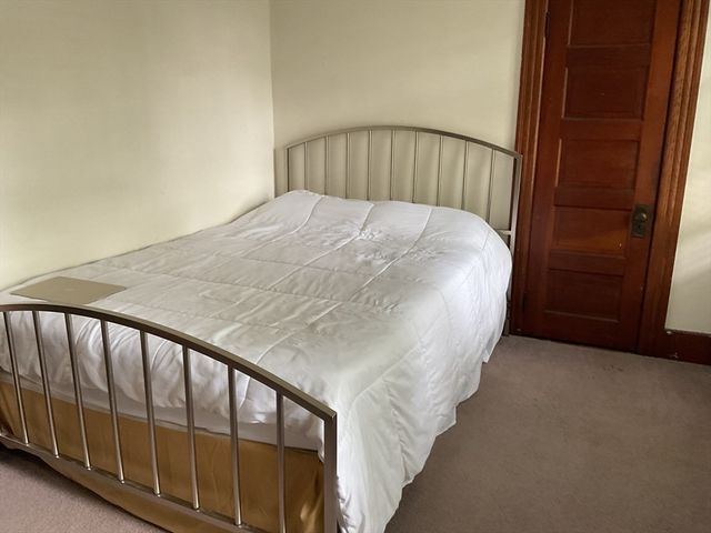 16 Knox St, Worcester, MA 01603