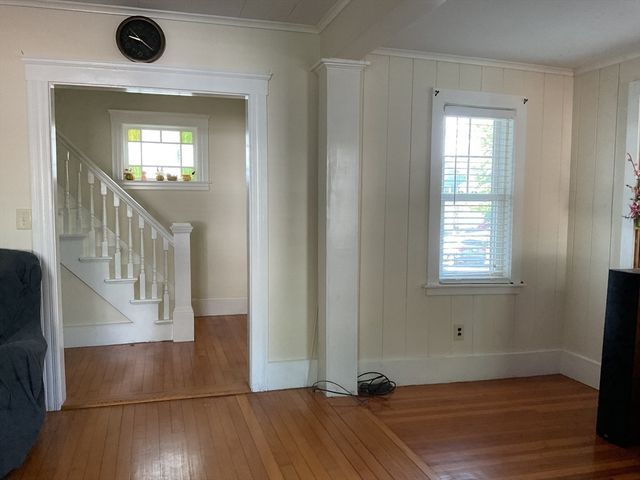 16 Knox St, Worcester, MA 01603