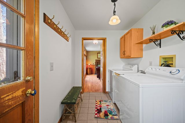 8498 Lake Road, Berrien Center, MI 49102