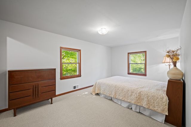 8498 Lake Road, Berrien Center, MI 49102