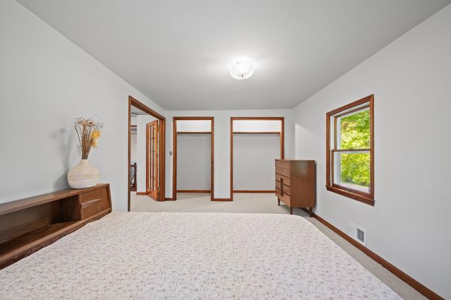 8498 Lake Road, Berrien Center, MI 49102