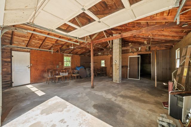 8498 Lake Road, Berrien Center, MI 49102