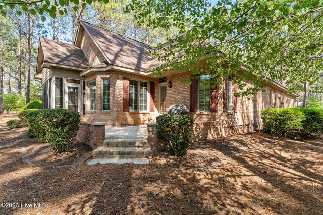 28 Abbottsford Drive, Pinehurst, NC 28374