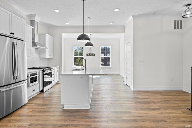 105 Parkerwood Lane, West Lafayette, IN 47906