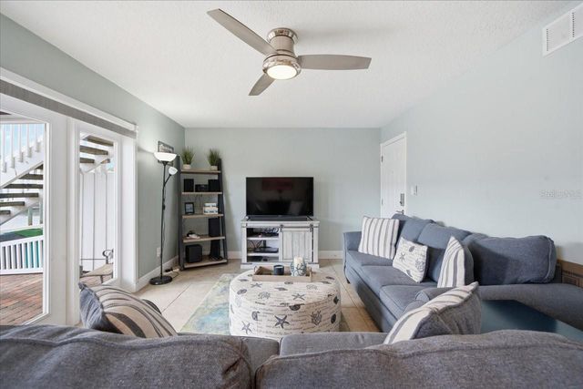 4843 COQUINA KEY DRIVE SE A, St Petersburg, FL 33705