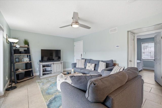 4843 COQUINA KEY DRIVE SE A, St Petersburg, FL 33705