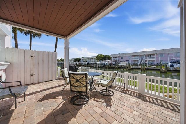 4843 COQUINA KEY DRIVE SE A, St Petersburg, FL 33705