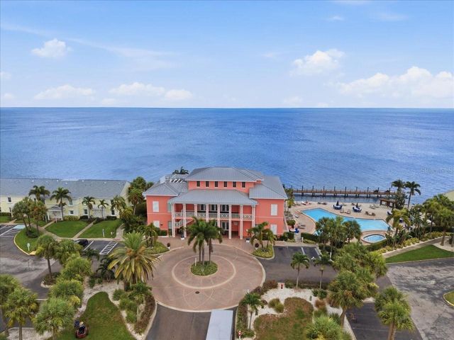 4843 COQUINA KEY DRIVE SE A, St Petersburg, FL 33705