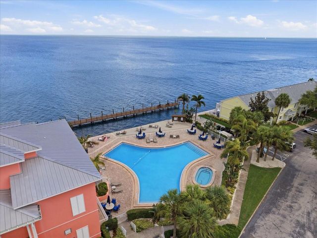 4843 COQUINA KEY DRIVE SE A, St Petersburg, FL 33705
