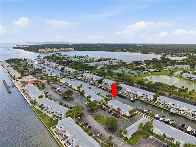 4843 COQUINA KEY DRIVE SE A, St Petersburg, FL 33705