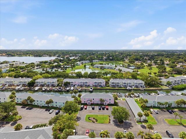 4843 COQUINA KEY DRIVE SE A, St Petersburg, FL 33705