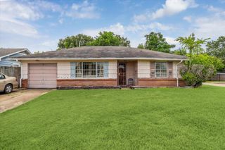 4235 Dacca Drive, Houston, TX 77047