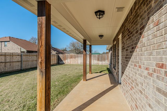 101 Elk Cove, Stephenville, TX 76401