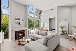 5151 Balboa Boulevard 303, Encino (los Angeles), CA 91316